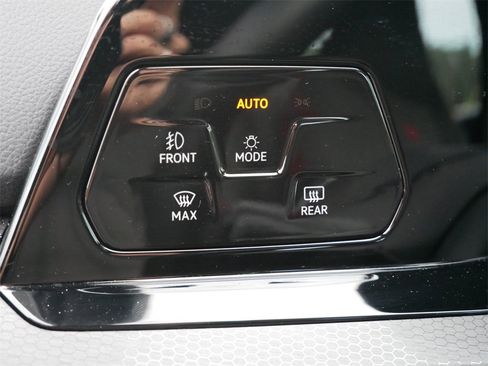 Used 2023 Volkswagen GTI 40th Anniversary Edition image 16