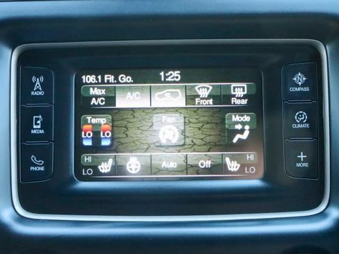 Used 2017 Jeep Grand Cherokee Limited image 36