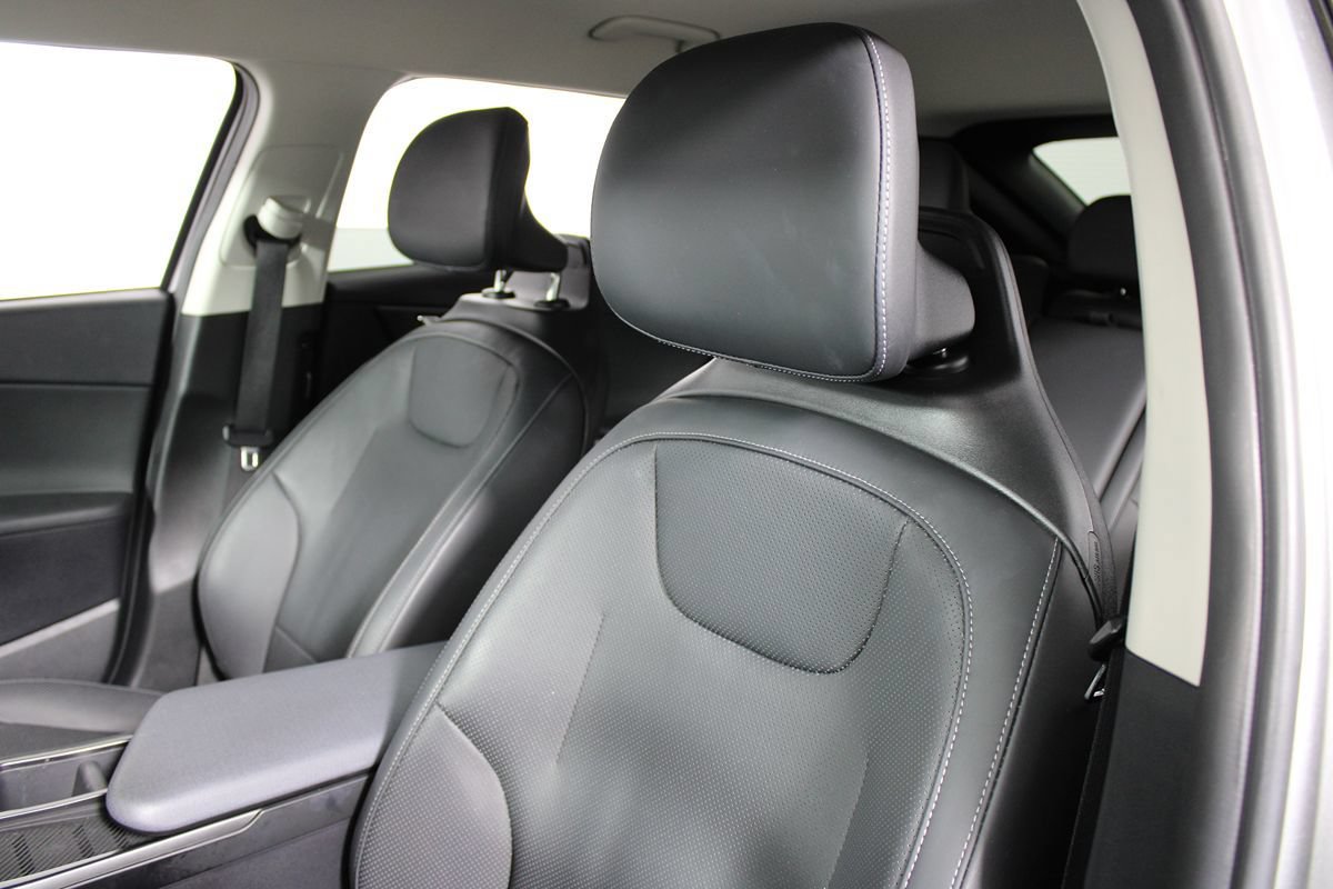 Used 2023 Kia EV6 Wind RWD image 8