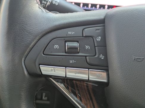 Used 2024 Cadillac Escalade Premium Luxury image 24