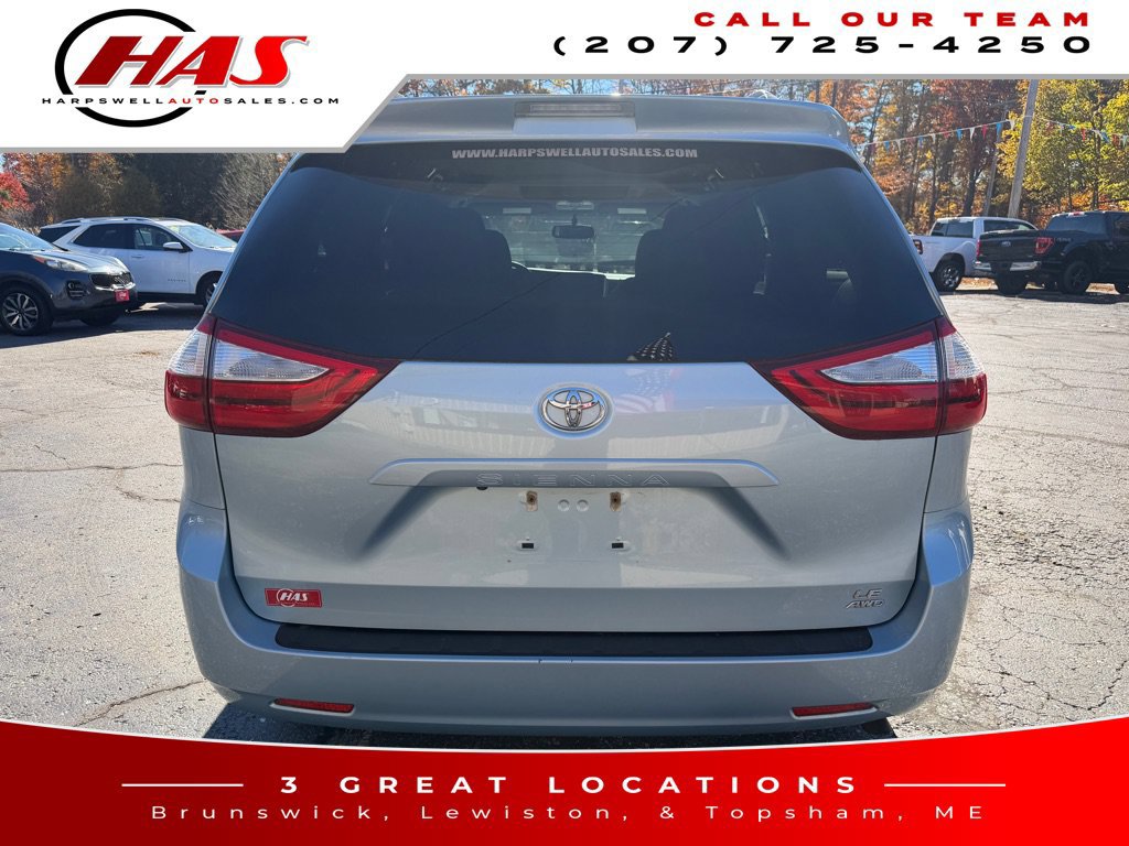 Used 2017 Toyota Sienna LE AWD/4WD image 5