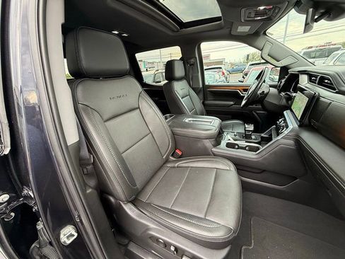 Used 2022 GMC Sierra 1500 Denali AWD/4WD image 30