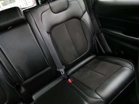 Used 2023 Jeep Grand Cherokee Altitude AWD/4WD image 12