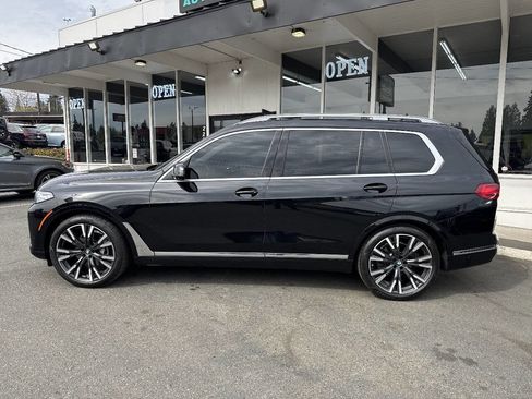 Used 2022 BMW X7 xDrive40i AWD/4WD image 3