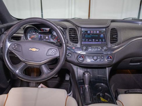Used 2018 Chevrolet Impala Premier FWD image 16