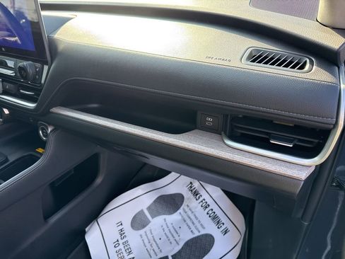 Used 2024 Toyota Grand Highlander Limited image 16