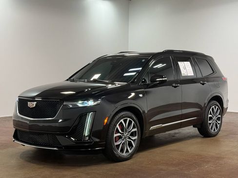 Used 2024 Cadillac XT6 Sport w/ LPO, Floor Liner Package AWD/4WD image 7