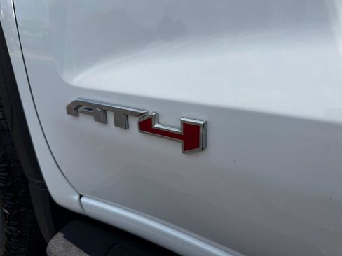 Used 2023 GMC Sierra 1500 AT4 AWD/4WD image 12