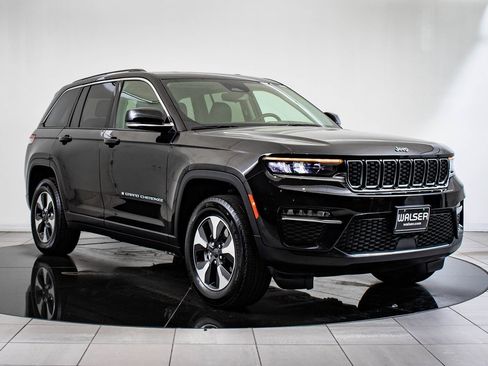 Used 2024 Jeep Grand Cherokee Limited 4xe image 5