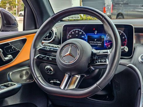 Certified 2023 Mercedes-Benz GLC 300 4MATIC image 15