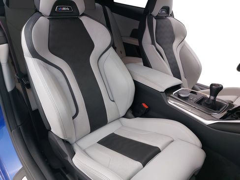 Used 2022 BMW M4 Coupe RWD image 11