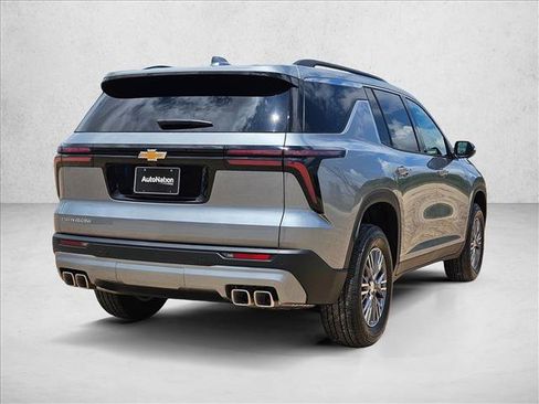 New 2026 Chevrolet Traverse LT FWD image 2