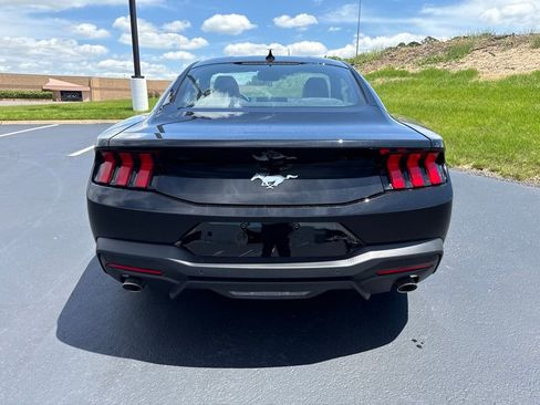 Used 2026 Ford Mustang Premium RWD image 4