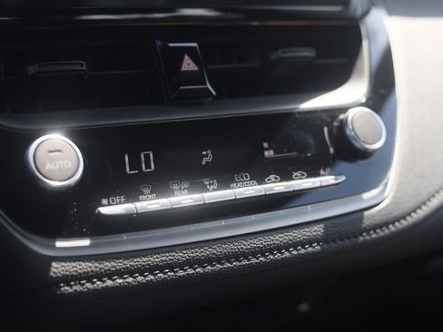 Used 2024 Toyota Corolla SE FWD image 27