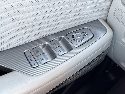 Used 2024 Hyundai Palisade Calligraphy image 20