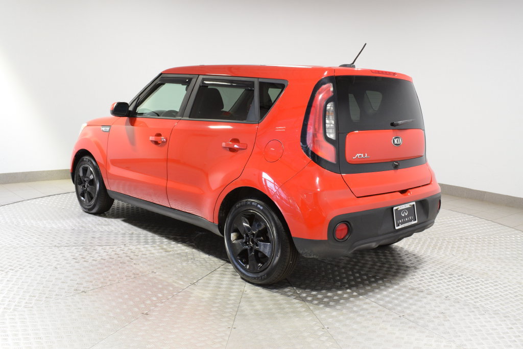 Used 2019 Kia Soul FWD image 12