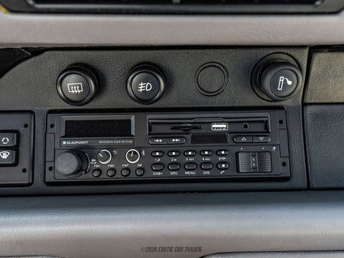 Used 1995 Porsche 911 Carrera 4 image 24