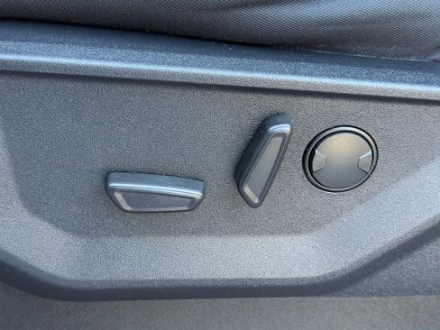 Certified 2022 Ford F150 XLT w/ Equipment Group 302A High image 21