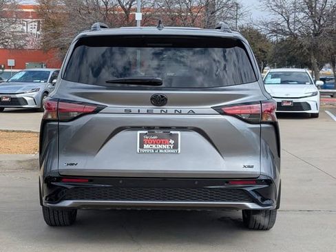 New 2026 Toyota Sienna XSE image 5
