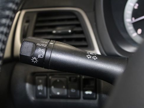 Used 2013 Nissan Sentra SV w/ Driver Pkg image 32