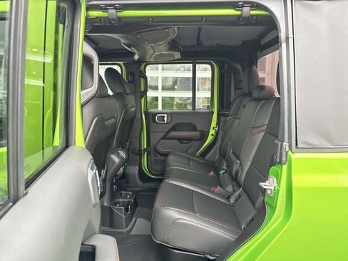 New 2026 Jeep Gladiator Rubicon w/ Technology Group image 11