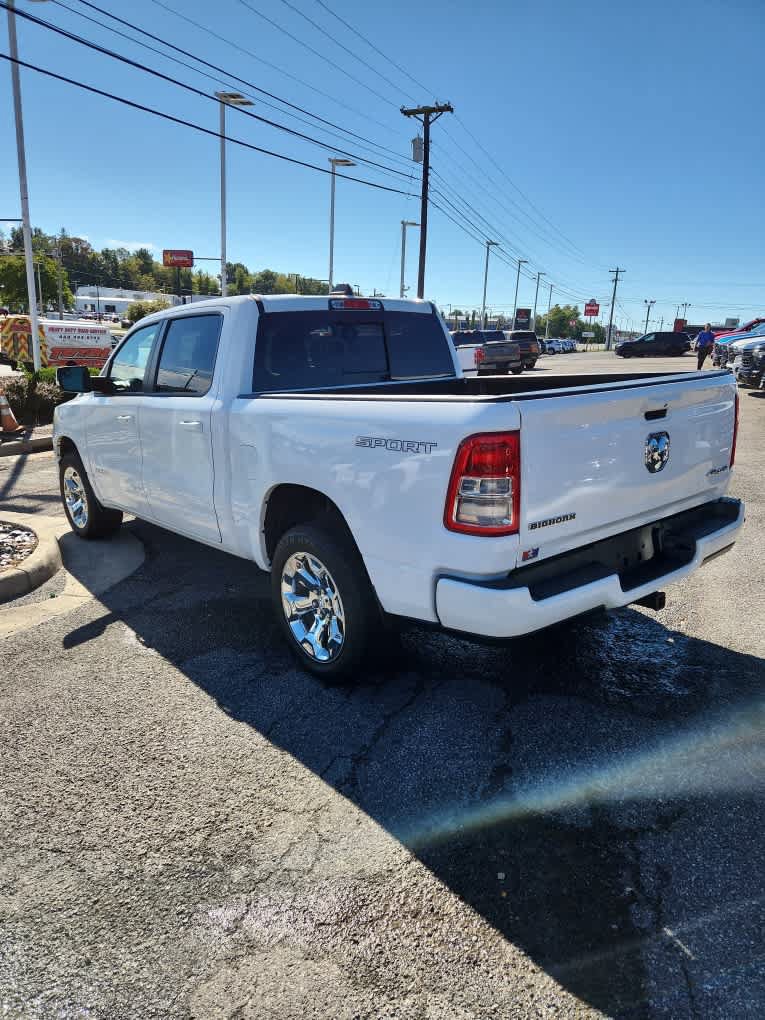 Used 2022 RAM 1500 4x4 Crew Cab image 17