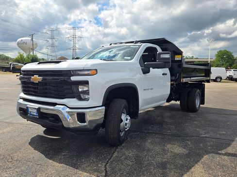 New 2025 Chevrolet Silverado 3500 W/T w/ WT Convenience Package image 3