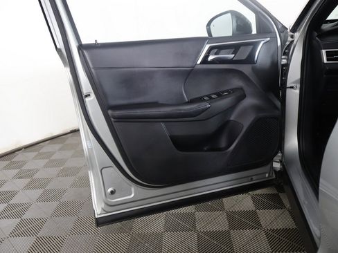 Used 2023 Mitsubishi Outlander SE image 25