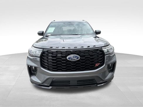 Used 2025 Ford Explorer ST w/ Sun And Sound Package AWD/4WD image 6
