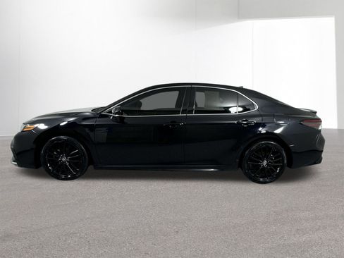 Used 2024 Toyota Camry XSE image 29