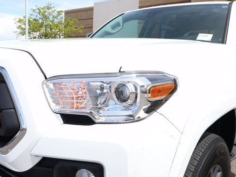 Used 2023 Toyota Tacoma SR5 image 14