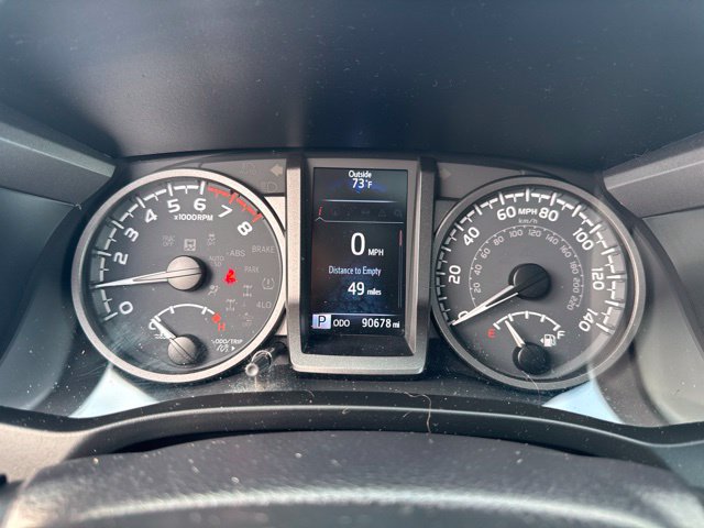 Used 2021 Toyota Tacoma TRD Off-Road w/ TRD Premium Off Road Package AWD/4WD image 19