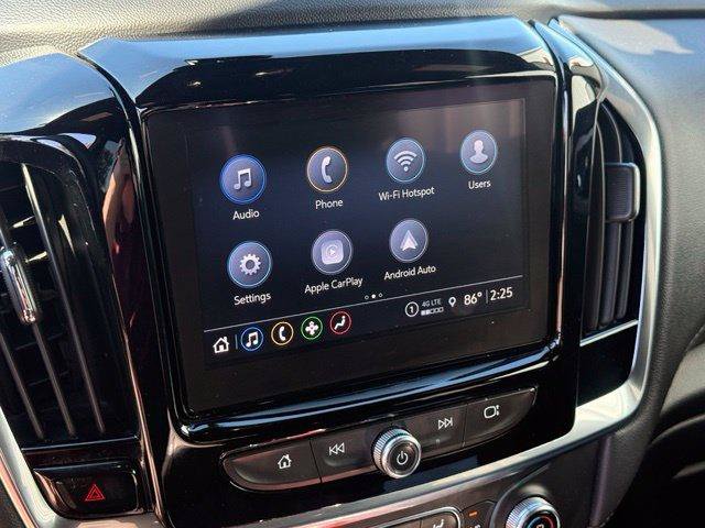 Used 2023 Chevrolet Traverse LT AWD/4WD image 13