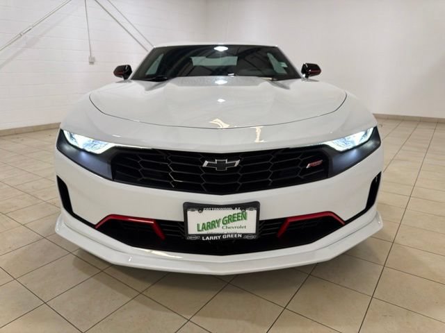 Used 2022 Chevrolet Camaro LT w/ Redline Edition RWD image 9