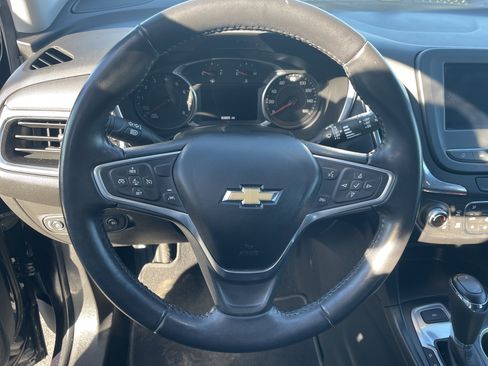 Used 2020 Chevrolet Equinox LT image 10