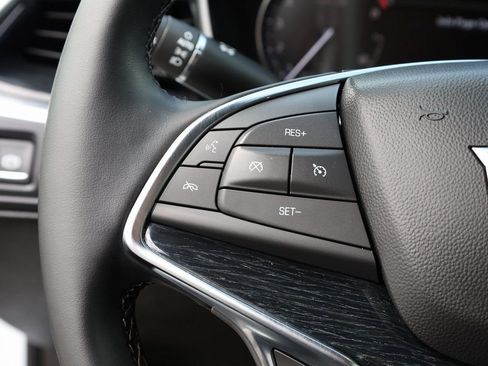 Used 2025 Cadillac XT5 Premium Luxury image 40