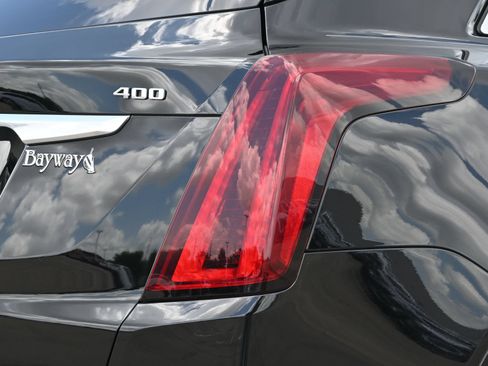 Used 2023 Cadillac XT5 Premium Luxury w/ LPO, Floor Liner Package FWD image 24
