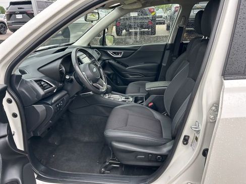 Used 2024 Subaru Forester Premium AWD/4WD image 7