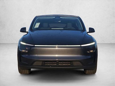 Used 2026 Tesla Model Y Premium image 2