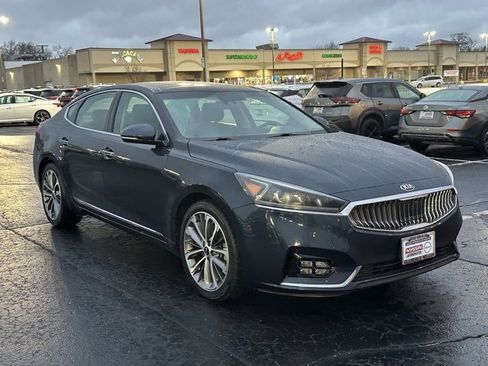 Used 2019 Kia Cadenza Technology image 3