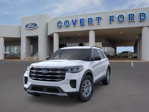 New 2026 Ford Explorer Active RWD image 2