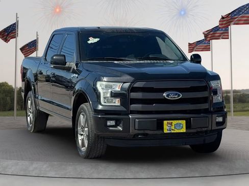Used 2015 Ford F150 Lariat w/ Equipment Group 502A Luxury image 4