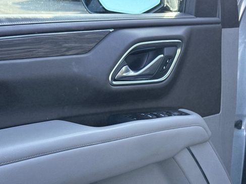 Used 2022 Chevrolet Tahoe Z71 w/ Luxury Package image 19