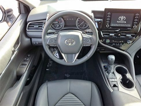 Certified 2023 Toyota Camry SE image 11