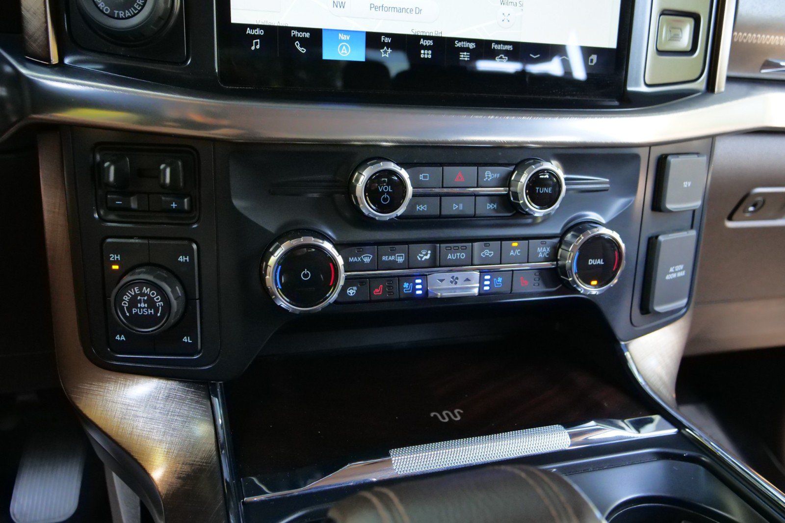 Used 2026 Ford F150 King Ranch w/ Equipment Group 601A High AWD/4WD image 21