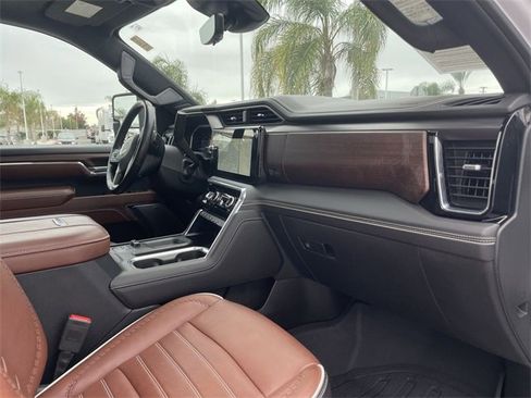 Used 2024 GMC Sierra 2500 Denali Ultimate w/ Max Trailering Package image 30