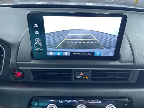 Used 2024 Honda Pilot Touring image 25