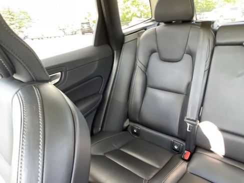 Used 2023 Volvo XC60 B5 Ultimate AWD/4WD image 13