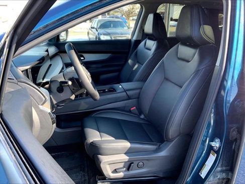 Used 2025 Nissan Murano SL image 25