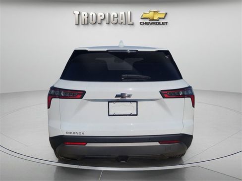 New 2026 Chevrolet Equinox LT image 4